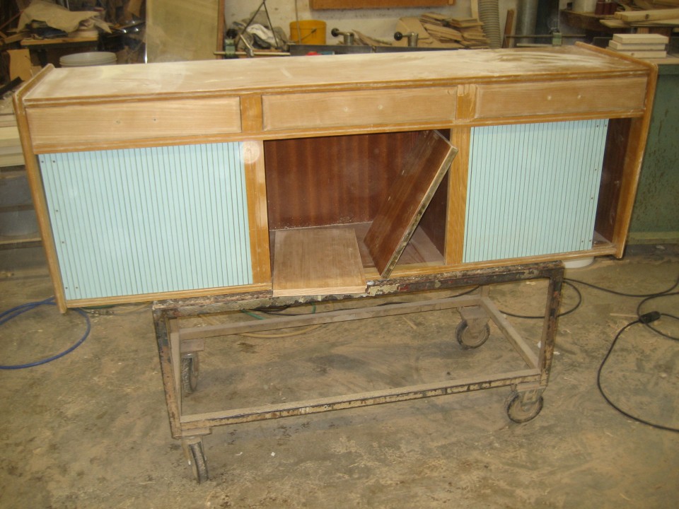 credenzina anni 70-02